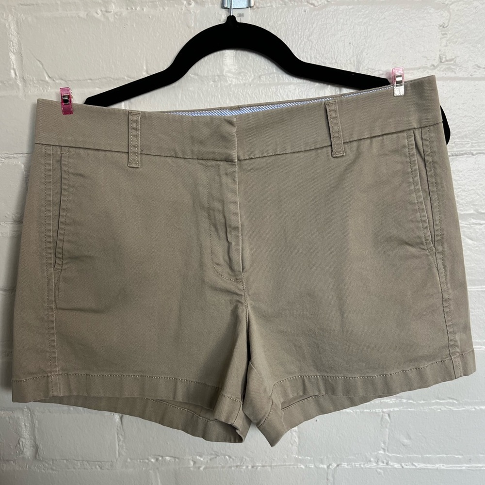 Jcrew Women’s Flat Front Chino Shorts 4” inseam - size 8